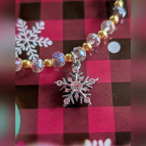 Snowflake Charm Stretch Bracelet - Picture 3 of 3
